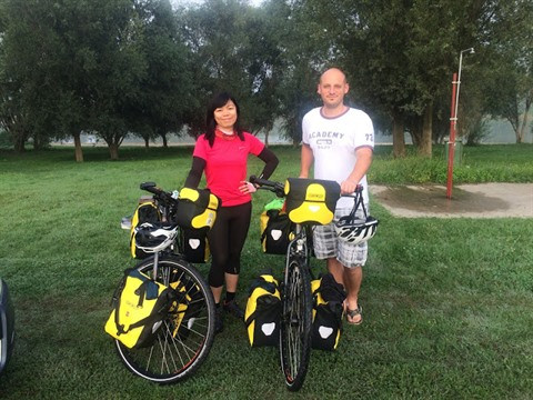  Un couple vietnamo-hongrois et son périple de 11.000 km à vélo ảnh 1
