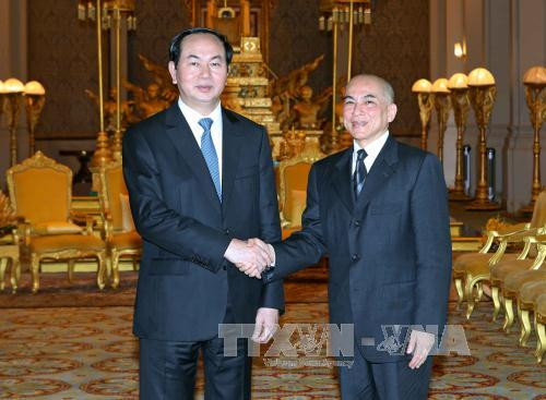 Le roi du Cambodge Norodom Sihamoni félicite le Vietnam ảnh 1 Le roi du Cambodge Norodom Sihamoni félicite le Vietnam ảnh 1
