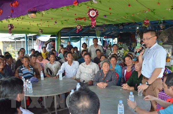 Cambodge : l’ambassadeur du Vietnam rencontre des Cambodgiens d’origine vietnamienne ảnh 1 Cambodge : l’ambassadeur du Vietnam rencontre des Cambodgiens d’origine vietnamienne ảnh 1