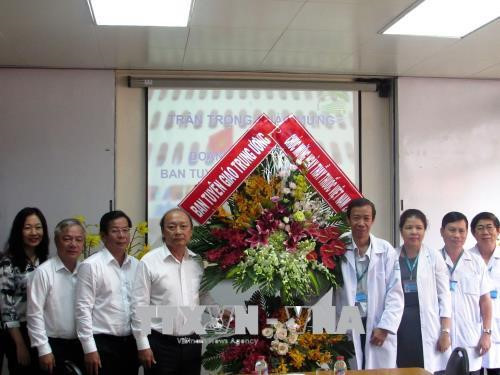Les médecins vietnamiens fêtent leur 63ème journée traditionnelle ảnh 1 Les médecins vietnamiens fêtent leur 63ème journée traditionnelle ảnh 1
