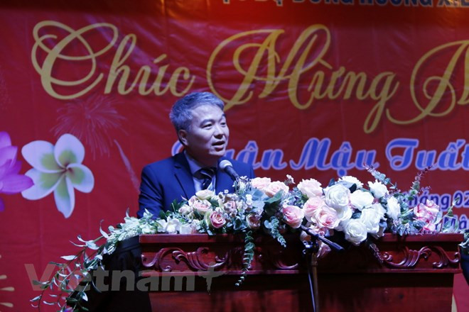 Rencontre à l’occasion du Nouvel an lunaire Mâu Tuât au Laos ảnh 1 Rencontre à l’occasion du Nouvel an lunaire Mâu Tuât au Laos ảnh 1