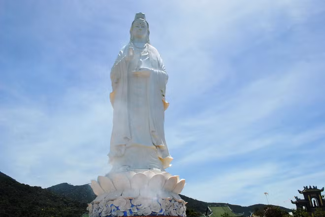La pagode Linh Ung – Bai But à Da Nang ảnh 2