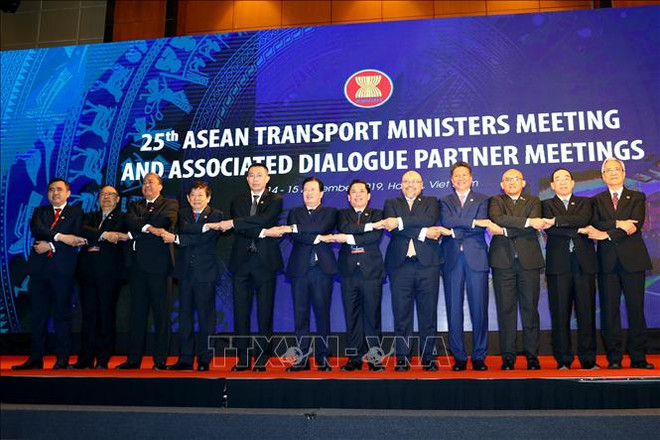 La réunion des ministres des Transports de l’ASEAN à Hanoï ảnh 1
