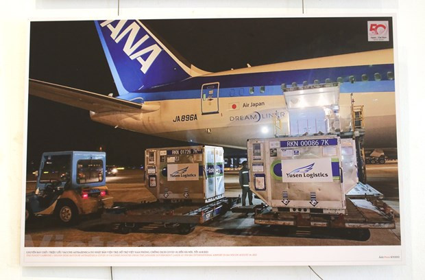 Exposition photographiques sur la coopération intégrale et multidisciplinaire entre le Vietnam et le Japon ảnh 8 Exposition photographiques sur la coopération intégrale et multidisciplinaire entre le Vietnam et le Japon ảnh 8