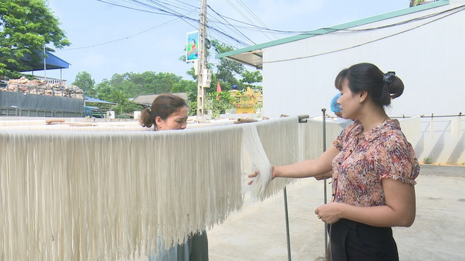 Phu Tho: Efforts pour mettre en vente les produits agricoles sur les plates-formes d’e-commerce ảnh 2 Phu Tho: Efforts pour mettre en vente les produits agricoles sur les plates-formes d’e-commerce ảnh 2