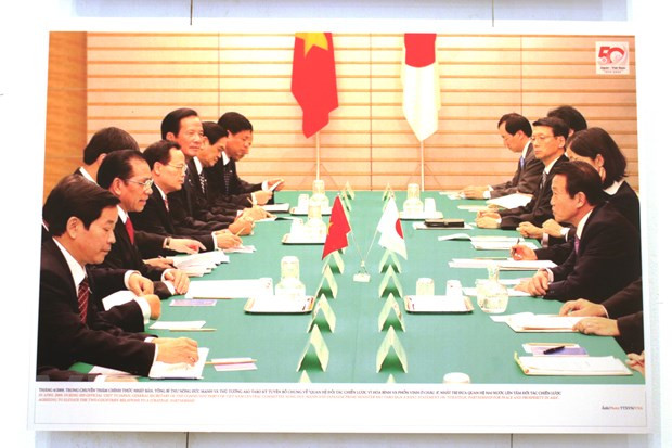 Exposition photographiques sur la coopération intégrale et multidisciplinaire entre le Vietnam et le Japon ảnh 5 Exposition photographiques sur la coopération intégrale et multidisciplinaire entre le Vietnam et le Japon ảnh 5