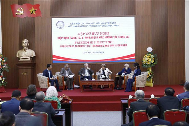 Rencontre à l’occasion des 50 ans de la signature des Accords de Paris de 1973 ảnh 1 Rencontre à l’occasion des 50 ans de la signature des Accords de Paris de 1973 ảnh 1