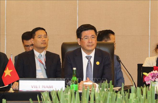 Le Vietnam à la 15e réunion des ministres de l'Économie des pays du CLMV en Indonésie ảnh 1 Le Vietnam à la 15e réunion des ministres de l'Économie des pays du CLMV en Indonésie ảnh 1