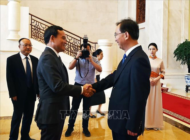 Le vice-PM Tran Luu Quang reçoit le secrétaire du Comité provincial du Parti du Yunnan ảnh 1 Le vice-PM Tran Luu Quang reçoit le secrétaire du Comité provincial du Parti du Yunnan ảnh 1