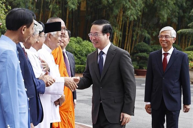 Le président rencontre des agents religieux et des intellectuels typiques de Ho Chi Minh-Ville ảnh 2 Le président rencontre des agents religieux et des intellectuels typiques de Ho Chi Minh-Ville ảnh 2
