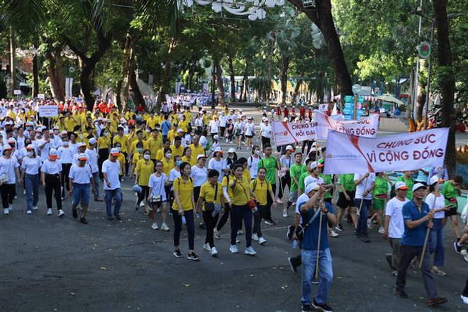 Ho Chi Minh-Ville: 5.000 personnes marchent pour les victimes de l’agent orange ảnh 1 Ho Chi Minh-Ville: 5.000 personnes marchent pour les victimes de l’agent orange ảnh 1