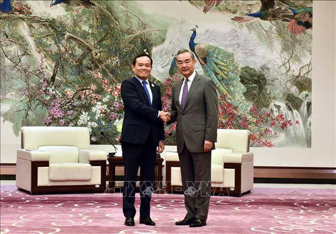 Le vice-Premier ministre Trân Luu Quang assiste à l’Exposition Chine-Asie du Sud et à la Foire d’importation et d’exportation de Kunming ảnh 3 Le vice-Premier ministre Trân Luu Quang assiste à l’Exposition Chine-Asie du Sud et à la Foire d’importation et d’exportation de Kunming ảnh 3