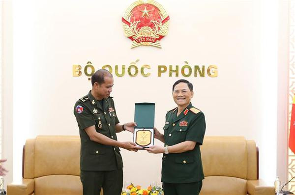 Renforcement de la coopération de défense entre le Vietnam et le Cambodge ảnh 1 Renforcement de la coopération de défense entre le Vietnam et le Cambodge ảnh 1