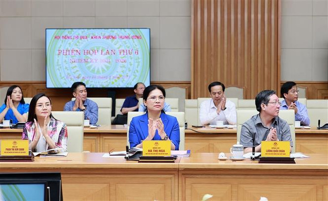 Le Premier ministre demande de renouveler le travail d’émulation et de récompense ảnh 2 Le Premier ministre demande de renouveler le travail d’émulation et de récompense ảnh 2