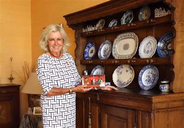 Une Belge à côté des victimes de l'agent orange/dioxine à Hoi An ảnh 1