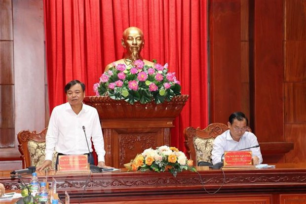 Nécessité de solutions à long terme pour traiter l'érosion des berges et du littoral dans le delta du Mékong ảnh 1