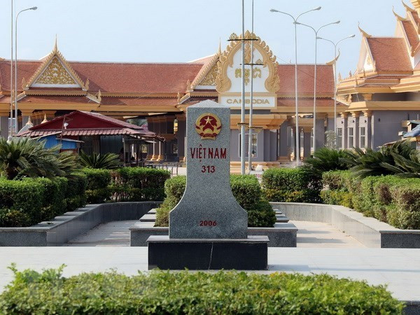 Le Vietnam et le Cambodge discutent des questions frontalières terrestres ảnh 1 Le Vietnam et le Cambodge discutent des questions frontalières terrestres ảnh 1