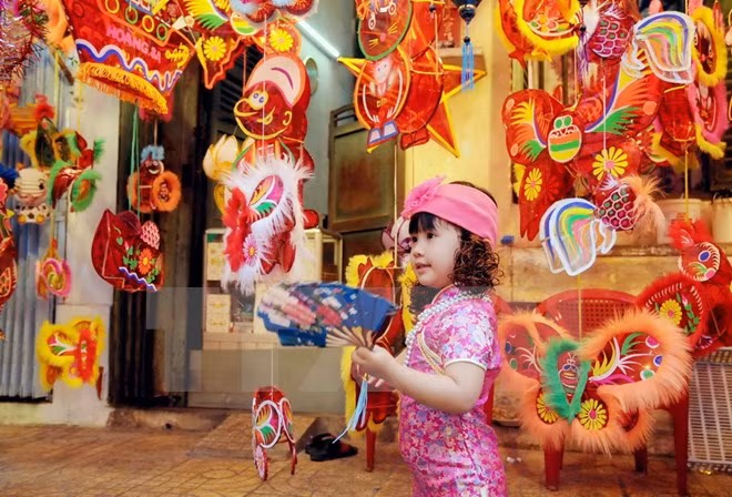 Fête de la Lune pour les enfants à Hanoï ảnh 1