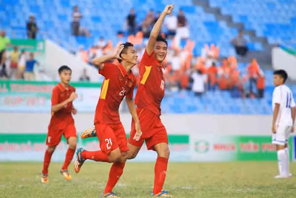 Le tournoi de football U15 commence à Da Nang ảnh 1 Le tournoi de football U15 commence à Da Nang ảnh 1