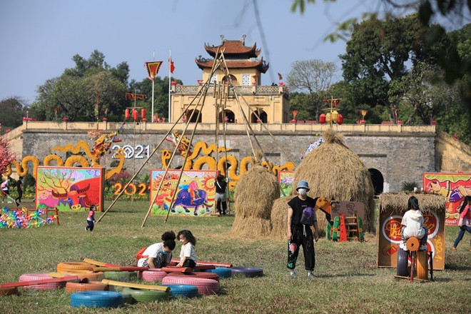 Le Têt du Buffle se célèbre à la citadelle impériale de Thang Long ảnh 1 Le Têt du Buffle se célèbre à la citadelle impériale de Thang Long ảnh 1