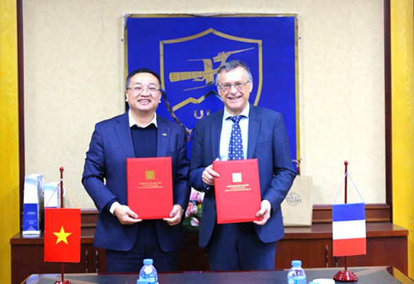 L’Université Paul-Valéry de Montpellier et le tremplin pour le Vietnam ảnh 2 L’Université Paul-Valéry de Montpellier et le tremplin pour le Vietnam ảnh 2