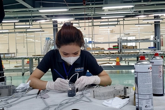 Après quatre mois de recul, le secteur manufacturier se redresse progressivement ảnh 1 Après quatre mois de recul, le secteur manufacturier se redresse progressivement ảnh 1