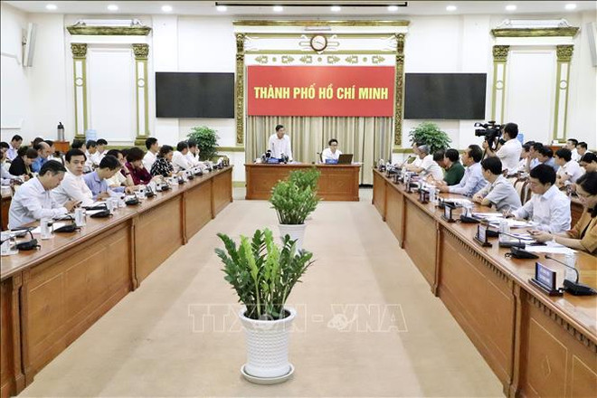 Ho Chi Minh-Ville exhortée à resserrer la réglementation dans la lutte anti-COVID-19 ảnh 2 Ho Chi Minh-Ville exhortée à resserrer la réglementation dans la lutte anti-COVID-19 ảnh 2
