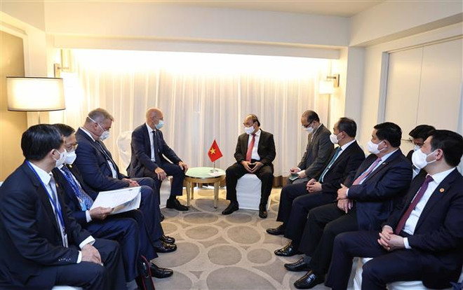 Le président Nguyen Xuan Phuc reçoit des représentants d'associations et investisseurs américains ảnh 2 Le président Nguyen Xuan Phuc reçoit des représentants d'associations et investisseurs américains ảnh 2
