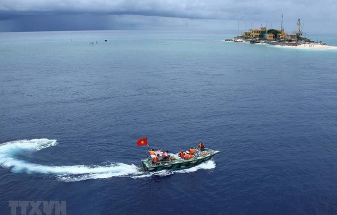 Le Japon et le Royaume-Uni expriment leur inquiétude devant la situation en Mer Orientale ảnh 1 Le Japon et le Royaume-Uni expriment leur inquiétude devant la situation en Mer Orientale ảnh 1