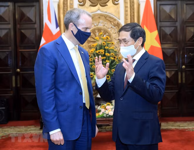 Renforcement de la coopération Vietnam – Royaume-Uni ảnh 1