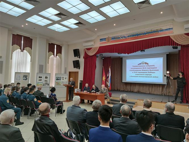 Les 46 ans de la réunification du Vietnam célébrés en Russie ảnh 1 Les 46 ans de la réunification du Vietnam célébrés en Russie ảnh 1
