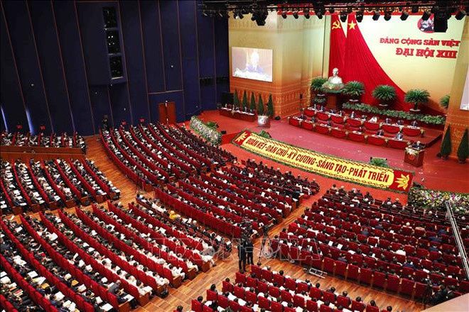 Communiqué de presse sur la deuxième journée de travail officielle du 13e Congrès national ảnh 1 Communiqué de presse sur la deuxième journée de travail officielle du 13e Congrès national ảnh 1