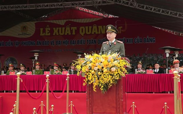 Des forces prêtes à assurer la sécurité du 13e Congrès national du Parti ảnh 3