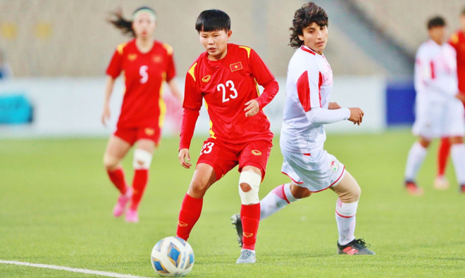 Coupe d'Asie féminine 2022 : la victoire 7 - 0 contre le Tadjikistan envoie le Vietnam en finale ảnh 2 Coupe d'Asie féminine 2022 : la victoire 7 - 0 contre le Tadjikistan envoie le Vietnam en finale ảnh 2