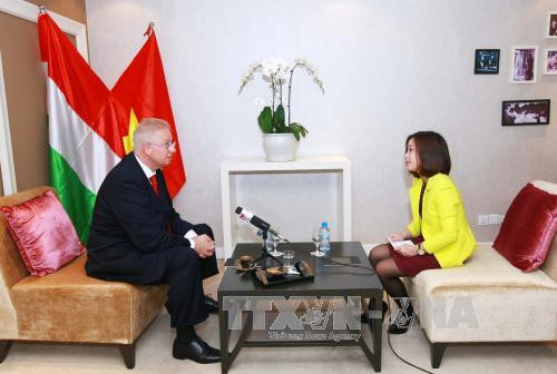 La Hongrie souhaite nouer un "très fort contact" avec le Vietnam ảnh 2 La Hongrie souhaite nouer un "très fort contact" avec le Vietnam ảnh 2