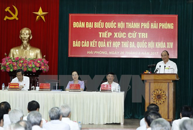 Le Premier ministre rencontre des électeurs de Hai Phong ảnh 1 Le Premier ministre rencontre des électeurs de Hai Phong ảnh 1