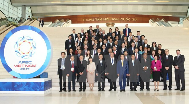 Ouverture d’un colloque sur les priorités pour l’APEC 2017 ảnh 1 Ouverture d’un colloque sur les priorités pour l’APEC 2017 ảnh 1