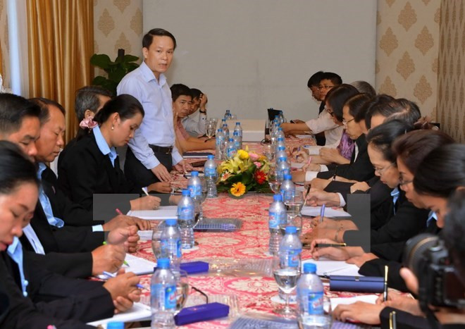 Echange professionnel entre journalistes vietnamiens et laotiens ảnh 1 Echange professionnel entre journalistes vietnamiens et laotiens ảnh 1