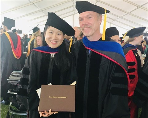 Neurologie: une chercheuse vietnamienne reçoit le prix Early Career Award ảnh 1 Neurologie: une chercheuse vietnamienne reçoit le prix Early Career Award ảnh 1