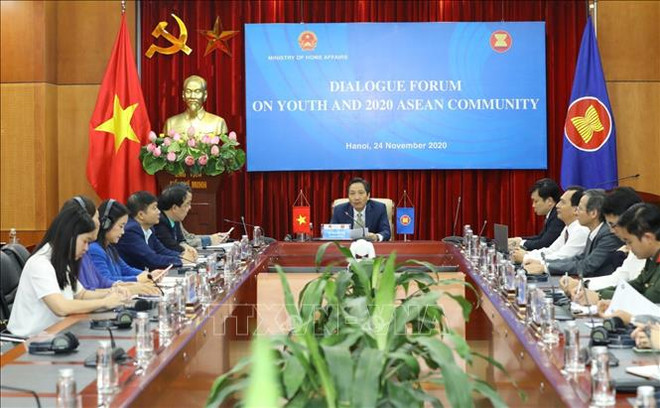 Élaborer des politiques pour promouvoir le rôle des jeunes dans la communauté de l'ASEAN ảnh 1 Élaborer des politiques pour promouvoir le rôle des jeunes dans la communauté de l'ASEAN ảnh 1