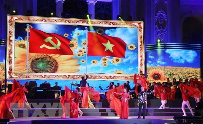  HCM-V: De nombreuses activités de célébration des 90 ans du Parti communiste du Vietnam ảnh 1
