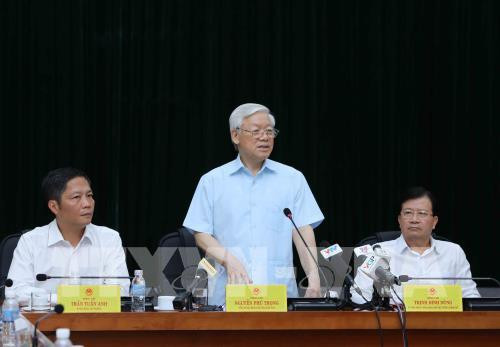 Le secrétaire général Nguyen Phu Trong travaille avec le ministère de l’Industrie et du Commerce ảnh 1 Le secrétaire général Nguyen Phu Trong travaille avec le ministère de l’Industrie et du Commerce ảnh 1