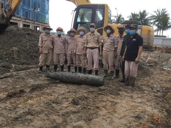Quang Binh: neutralisation d'une bombe de près de 230 kg ảnh 1