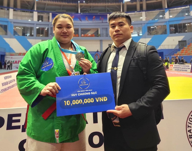 Le Vietnam remporte quatre médailles au Championnat d'Asie senior de kourach ảnh 2 Le Vietnam remporte quatre médailles au Championnat d'Asie senior de kourach ảnh 2