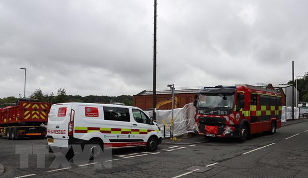 L'ambassade du Vietnam au Royaume-Uni rencontre les autorités locales après l'incendie de Manchester ảnh 2 L'ambassade du Vietnam au Royaume-Uni rencontre les autorités locales après l'incendie de Manchester ảnh 2