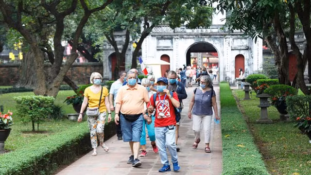 Les ressources humaines, clé d'un tourisme de qualité dans la période post-COVID-19 ảnh 2 Les ressources humaines, clé d'un tourisme de qualité dans la période post-COVID-19 ảnh 2