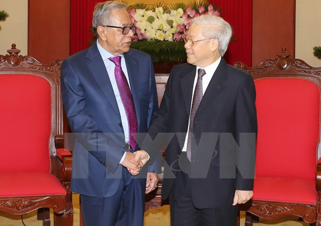 Des dirigeants vietnamiens reçoivent le président du Bangladesh ảnh 1 Des dirigeants vietnamiens reçoivent le président du Bangladesh ảnh 1
