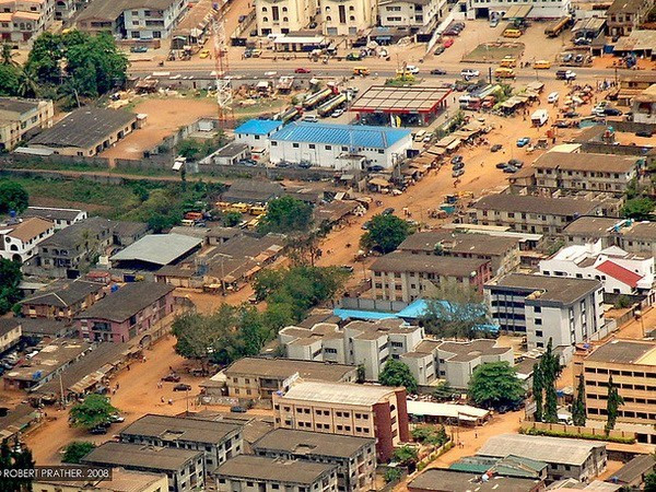 Le Laos va développer ses infrastructures de transport ảnh 1 Le Laos va développer ses infrastructures de transport ảnh 1