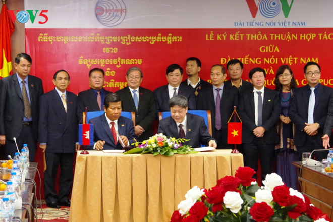 Renforcement de la coopération entre VOV et la radio nationale cambodgienne ảnh 1 Renforcement de la coopération entre VOV et la radio nationale cambodgienne ảnh 1