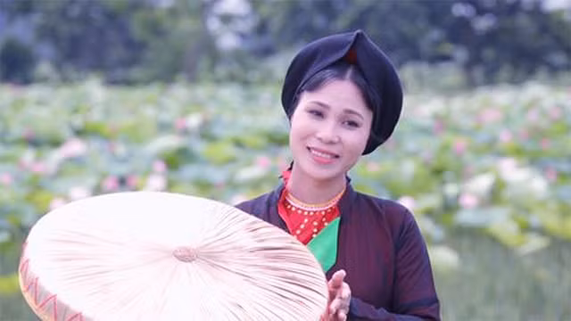 Sortie d'un album de l’ancien ​"Quan ho​" ảnh 1